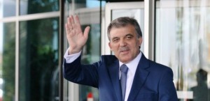Cumhurbaşkanı Abdullah Gül, özel uçak "CBK" ile saat 12.40'ta İstanbul'a