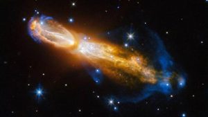 Hubble ‘ölen’ yıldızı nebula halinde görüntüledi