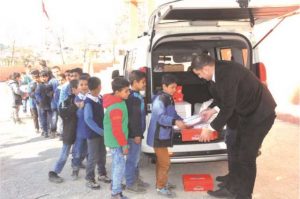 HBB’den öğrencilere eşofman ve spor ayakkabısı desteği