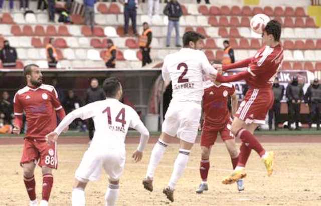 Hatayspor’un lideri sahasında avlaması,