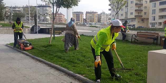 Defne Belediyesi, parkların bakım onarım çalışmalarına hız verdi. Defne Belediyesi