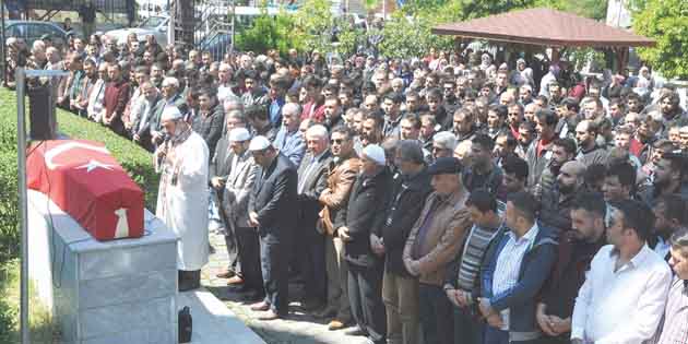 Mardin’de trafik kazasında hayatını kaybeden Polis Memuru Ali Rıza Yılmaz,