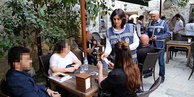 Hatay İl Emniyet Müdürlüğü ekipleri, önceki gün, Antakya’da, Drone’un da