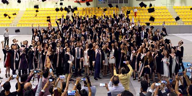 Tıp Fakültesi 5. Mezunları MKÜ Tıp Fakültesi’nden 2016-2017 Eğitim-Öğretim döneminde