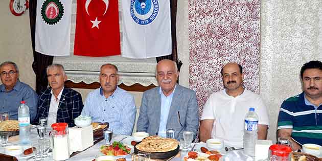 İskenderun Belediyesinde yetkili Hizmet-İş