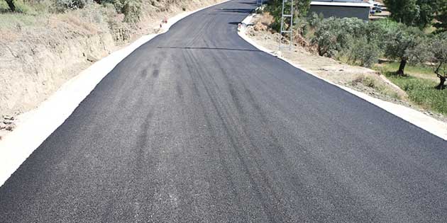 HBB, Gülderen’de asfaltlama çalışması gerçekleştirdi … Hatay Büyükşehir Belediyesi’nin (HBB)