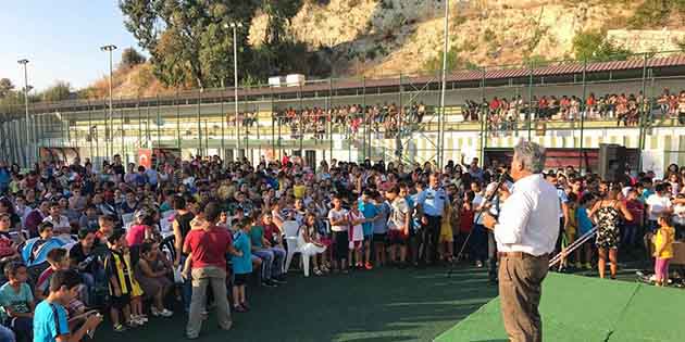 650 çocuk ve genç yüzme öğrendi Belediye Başkanı İbrahim Yaman,