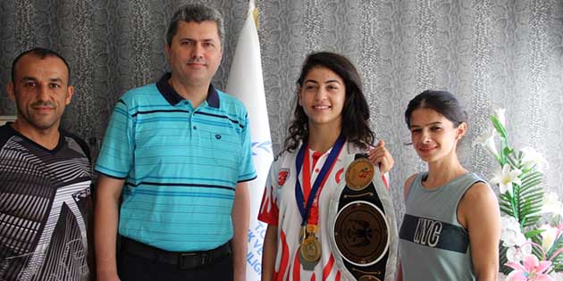 3-11 Ağustos tarihleri arasında Taylan’da yapılan Dünya Gençler Muay Thai