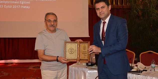 Hatay Barosu panelinde “Mülteci Hukuku” ele alındı. Ankara’dan gelen 4