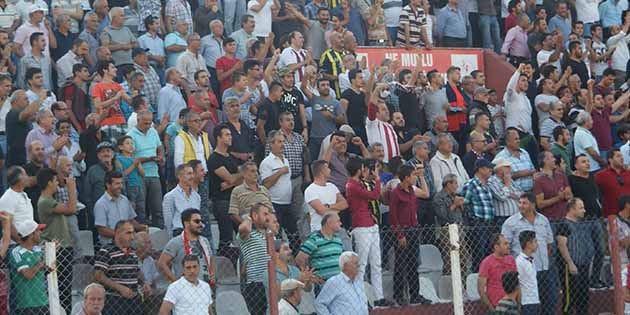 Hatayspor taraftarları, son Bodrumspor maçında galibiyet golüne kadar sıkıntılı anlar