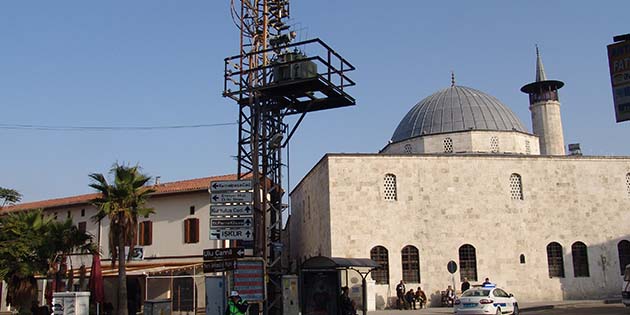 Habib-i Neccar Cami çevre düzenleme çalışmaları tam not aldı, ancak