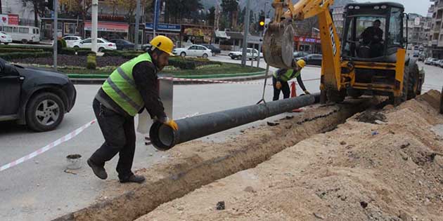 Zararlı borular bypass ediliyor Hatay Büyükşehir Belediyesi Su ve Kanalizasyon