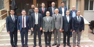 CHP heyeti şehit aileleri ile yaralı asker ziyaretlerinde