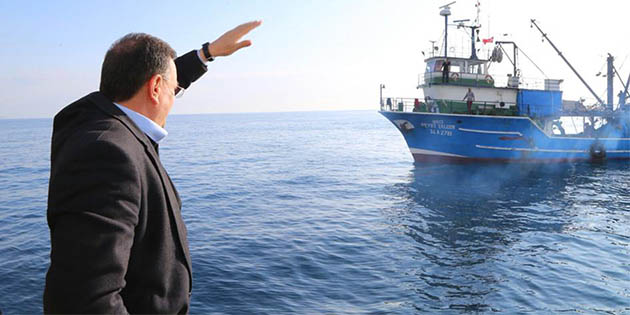 Hatay Büyükşehir Belediye Başkanı Lütfü Savaş, Hatay Deniz Otobüsleri Projesi’ni