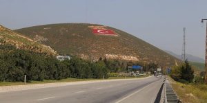 Hatay BŞB’nin 1500 m2’lik Türk Bayrağı