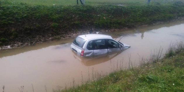 Otomobil kanala uçtu Cumartesi