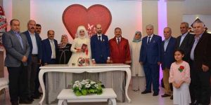 Nazmi Bozoğlan oğlunu evlendirdi