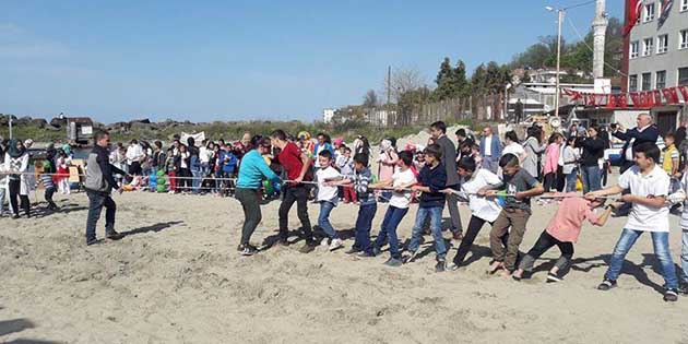 Hepsi de yetim çocuğu Altınözü’ndeki Suriyeli yetim çocuklar Rize’ye gitti,