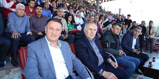 Lütfü Savaş, Hatayspor’un içeride-dışarıda her maçında ve taraftarlar O’nun için