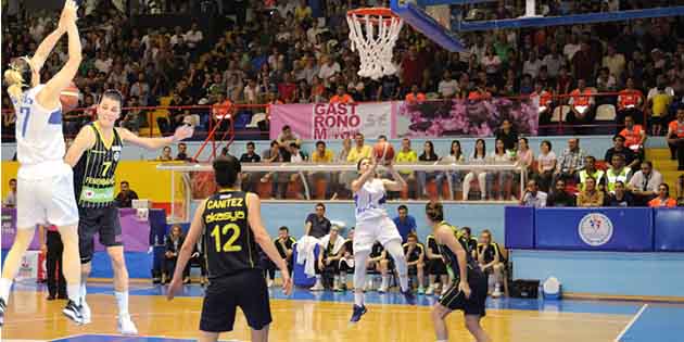 Fenerbahçe ile eşleşen Hatay BŞB Spor Kadın Basketbol Takımı, Antakya’daki