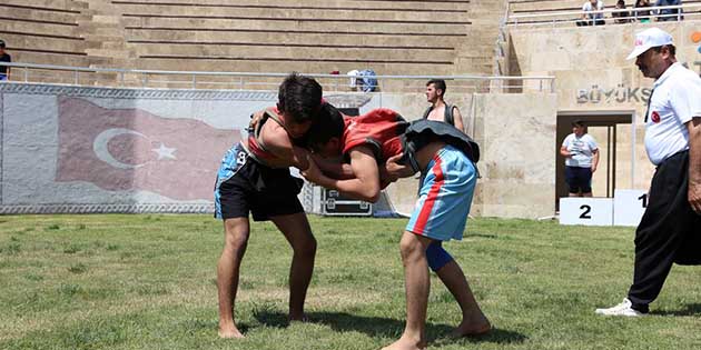 Liselerarası Aba Güreşi Turnuvası yoğun katılımla gerçekleştirildi Geleneksel Spor Dalları