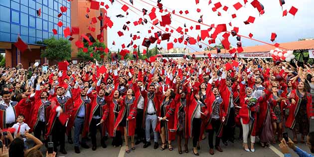 Kep atma heyecanı sürüyor İSTE’de öğrendikleri teorik bilgilerin, İş Dünyası