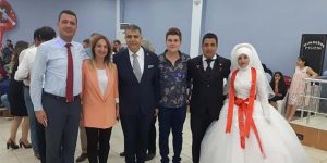 CHP’li Başkan evlenerek  mutlu yuvasını kurdu
