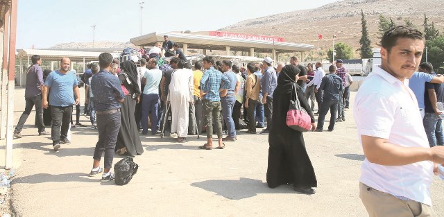 Suriyeliler memleketlerine dönüyor …