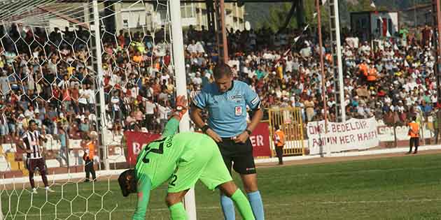 Hatayspor’un 1-0 yenilgi ile kapadığı Gazişehirspor maçında ev sahibi ekip