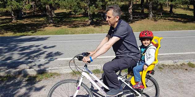 Serkan Topal, oğlunu okula