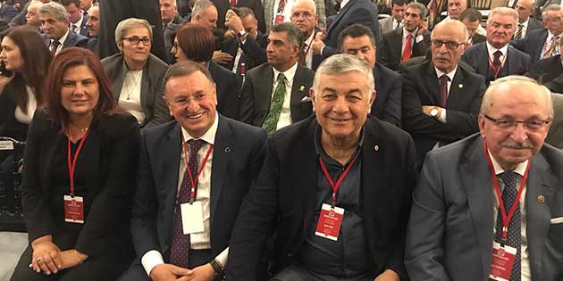 CHP’li Belediye Başkanları, dün