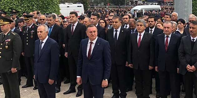 Atatürk İçin Saygı Duruşu…