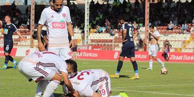 Bordo-Beyazlı ekip, dün Fethiyespor