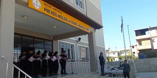 Antakya’daki eğitim kurumlarından Hatay Piri Reis Çok Programlı Anadolu Lisesi