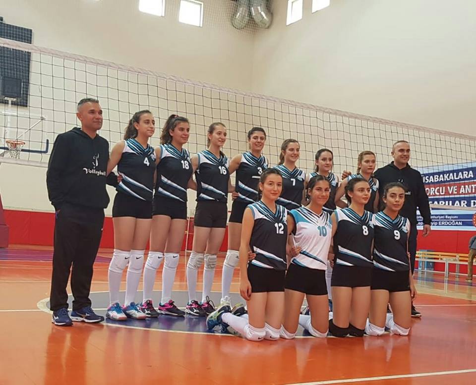 Kadın Voleybocular Galip Antakya