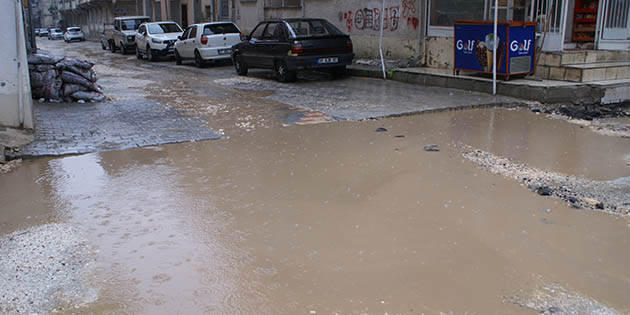 Her yağmurda aynı manzara