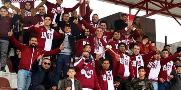 Hatayspor’lu bir grup taraftar,