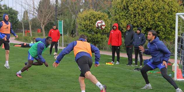 Hatayspor, Antalya kampında ikinci yarı hazırlıklarını sürdürüyor. Antalya Lara’da bulunan