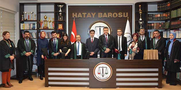 Hatay Barosu’na 4 yeni genç üye daha katıldı. Staj dönemini