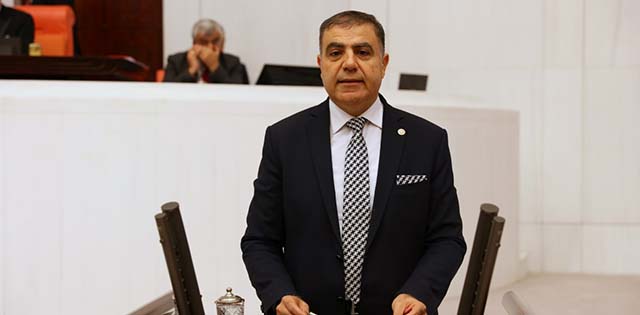 Hatay CHP Milletvekili Mehmet Güzelmansur, bir mesajla, dün sabah Samandağ