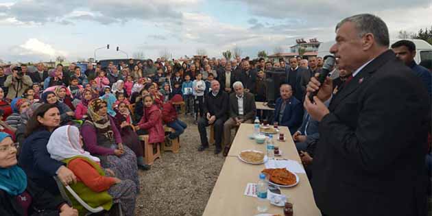 AKP adayları Antakya kırsalında