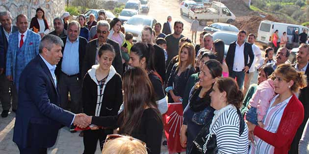 CHP Adayı Hatunoğlu, yoğun ilgiyle karşılaştığı Serinyol ve Dikmece’de, iddialı