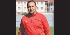 Eskişehirspor Teknik Direktörü,  çimi bahane etmedi!