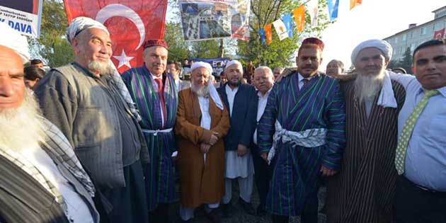 Güler ve Yılmaz, yerel