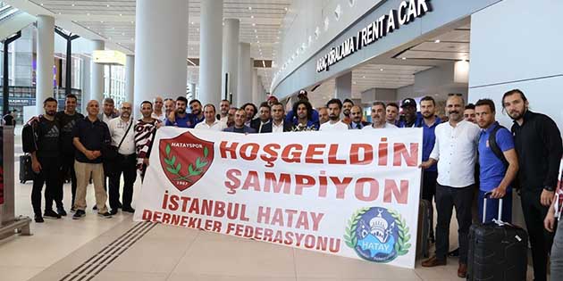 Salı günü öğleden sonra uçakla İstanbul’a giden Hatayspor kafilesine, uçaktan