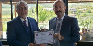 Emekli Müftü Pat’a plaketli uğurlama