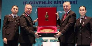 Cumhurbaşkanı Erdoğan’a Plaket