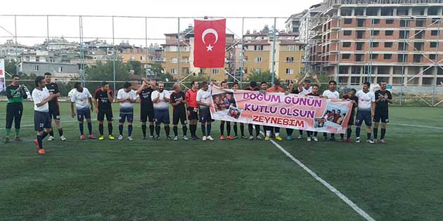 Eşinin doğum gününü futbol