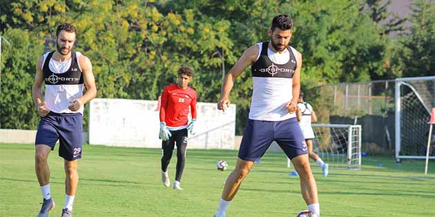 Bordo-Beyazlı ekip, Pazartesi günkü