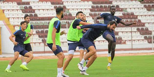 Hatayspor, yarın oynayacağı Adana Demirspor maçının taktik provasını dünkü çift